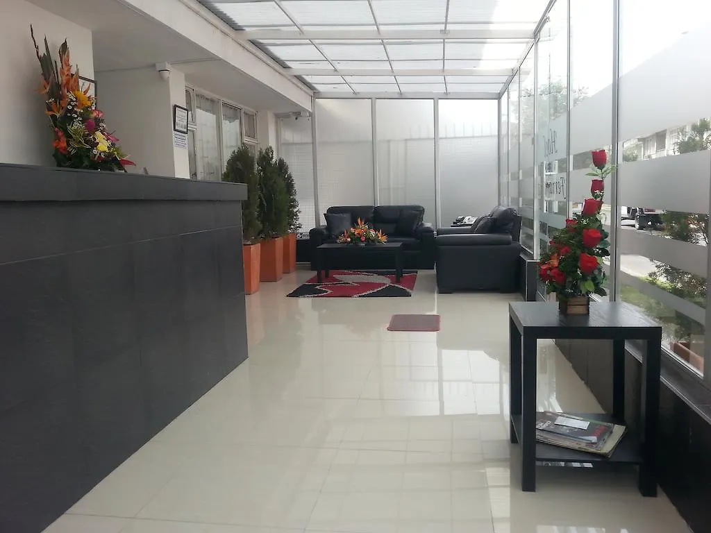 Hotel Feria Nova Μπογκοτά